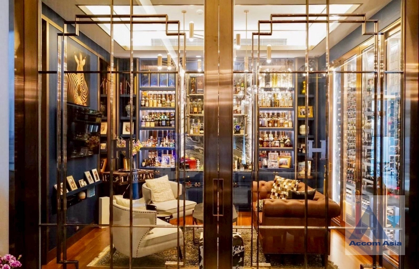 5  4 br Condominium For Sale in Ploenchit ,Bangkok BTS Chitlom at The Residences at Sindhorn Kempinski Hotel Bangkok AA44600