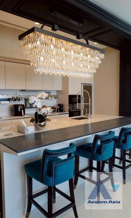 12  4 br Condominium For Sale in Ploenchit ,Bangkok BTS Chitlom at The Residences at Sindhorn Kempinski Hotel Bangkok AA44600