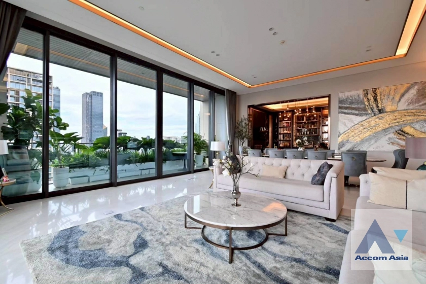 unitBig Balcony, Penthouse |  4 Bedrooms  Condominium For Sale in Ploenchit, Bangkok  near BTS Chitlom (AA44600)