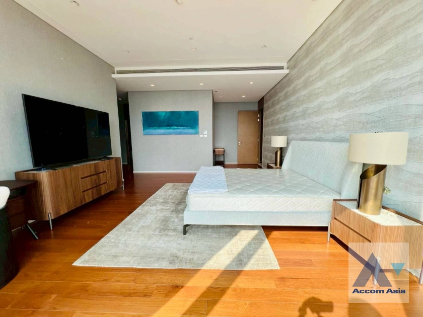 13  4 br Condominium For Sale in Ploenchit ,Bangkok BTS Chitlom at The Residences at Sindhorn Kempinski Hotel Bangkok AA44601