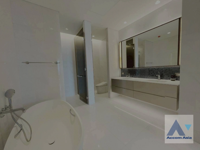 11  4 br Condominium For Sale in Ploenchit ,Bangkok BTS Chitlom at The Residences at Sindhorn Kempinski Hotel Bangkok AA44601