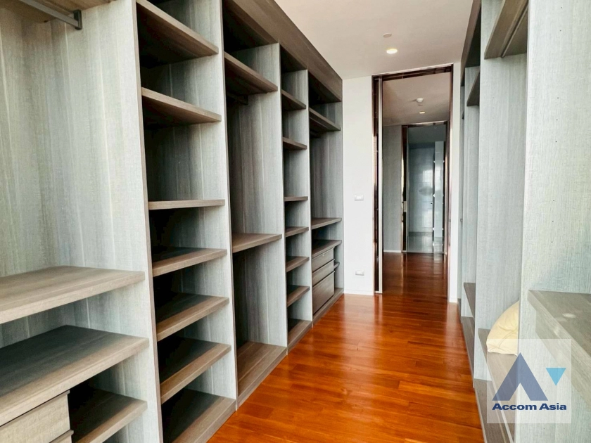 14  4 br Condominium For Sale in Ploenchit ,Bangkok BTS Chitlom at The Residences at Sindhorn Kempinski Hotel Bangkok AA44601