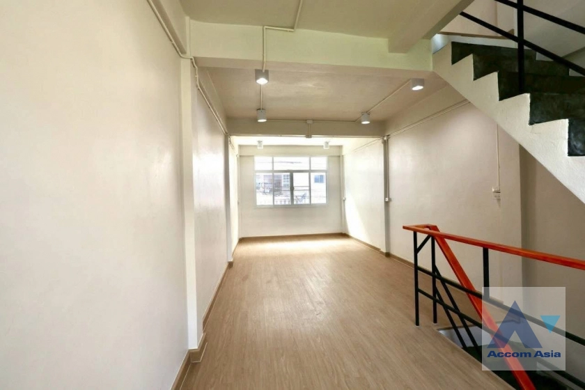 4  6 br House For Rent in Sathorn ,Bangkok  AA44603