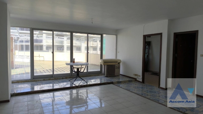 5  2 br Condominium For Sale in Sathorn ,Bangkok BRT Wat Dan at SV City Condominium AA44604