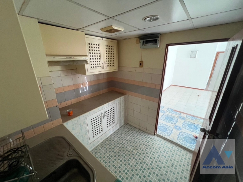 6  2 br Condominium For Sale in Sathorn ,Bangkok BRT Wat Dan at SV City Condominium AA44604