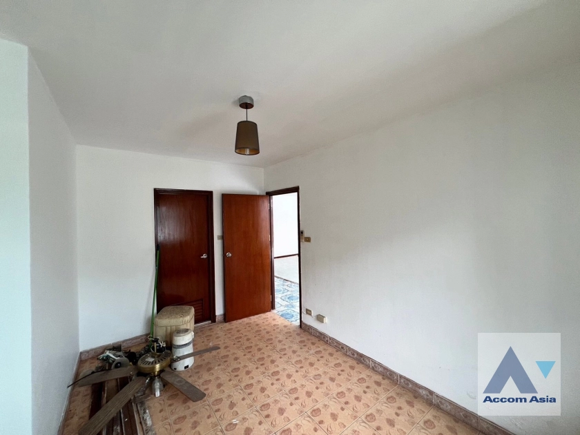 7  2 br Condominium For Sale in Sathorn ,Bangkok BRT Wat Dan at SV City Condominium AA44604