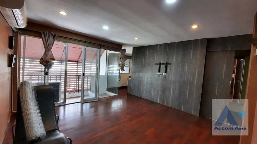 7  5 br House for rent and sale in Pattanakarn ,Bangkok ARL Hua Mak at Baan Varatorn Ville  AA44606