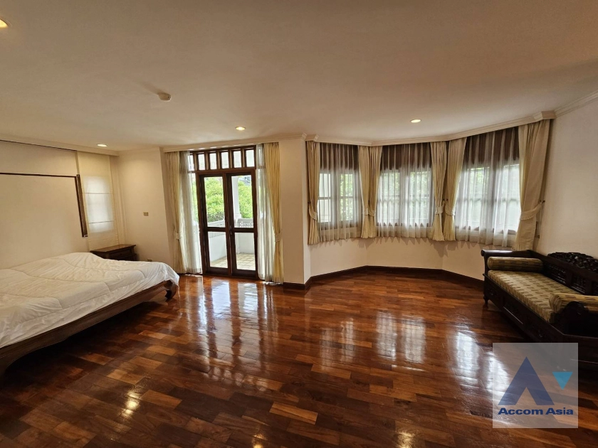 12  4 br House For Rent in Dusit ,Bangkok  at House by Chaophraya River AA44609