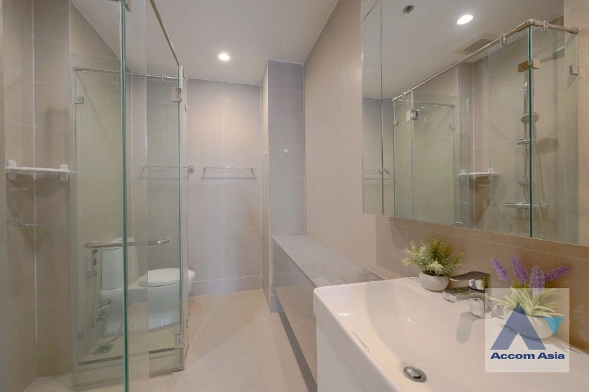 16  1 br Condominium For Sale in Ploenchit ,Bangkok BTS Ploenchit at Noble Ploenchit AA44611