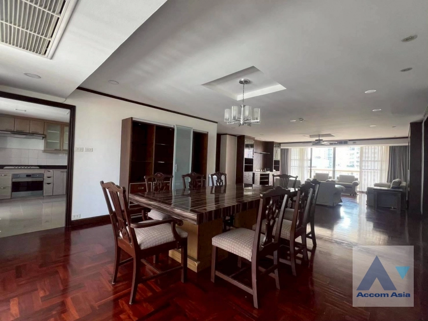 unit 3 Bedrooms  Apartment For Rent & Sale in Sukhumvit, Bangkok  near BTS Phrom Phong (AA44612)