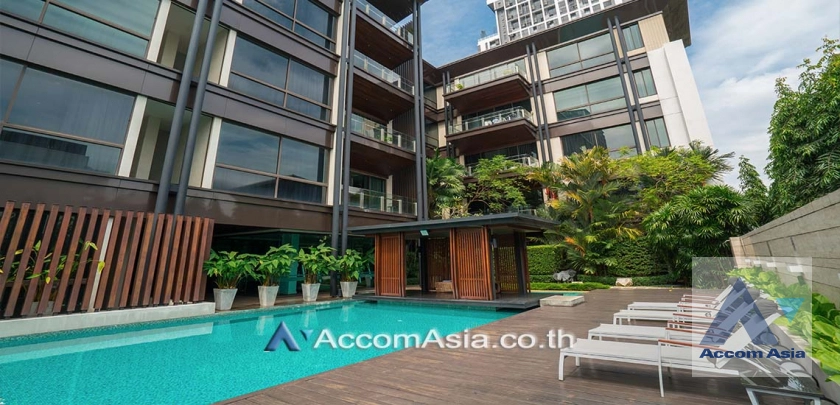  Tasteful Living Place Apartment  2 Bedroom for Sale & Rent BTS Ekkamai in Sukhumvit Bangkok