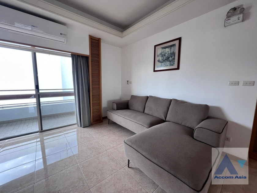 unit 3 Bedrooms  Apartment For Rent & Sale in Sathorn, Bangkok  near MRT Lumphini (AA44624)