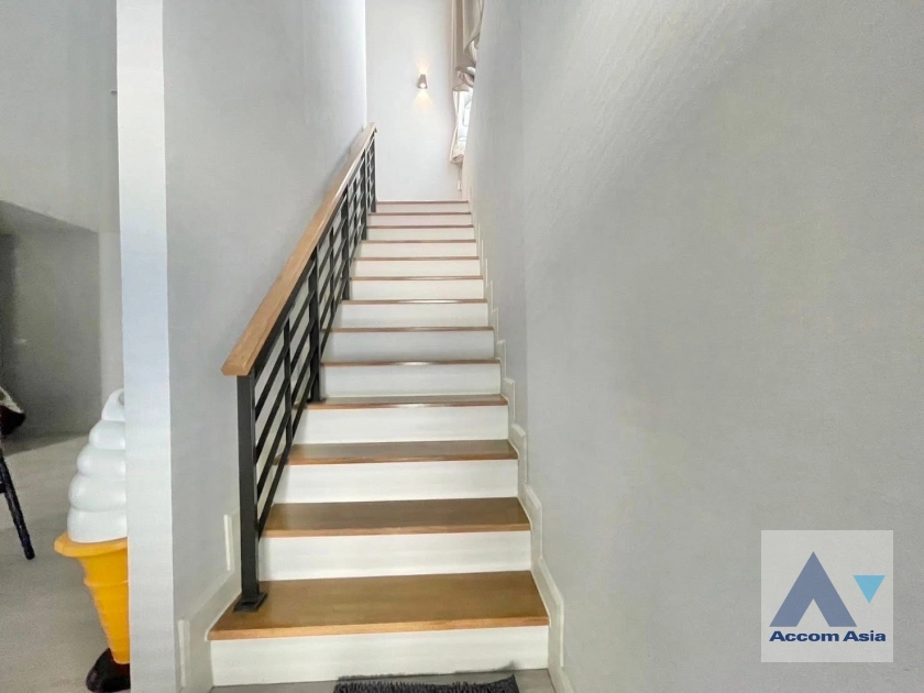 7  4 br House for rent and sale in Samutprakan ,Samutprakan  at Centro Bangna AA44627