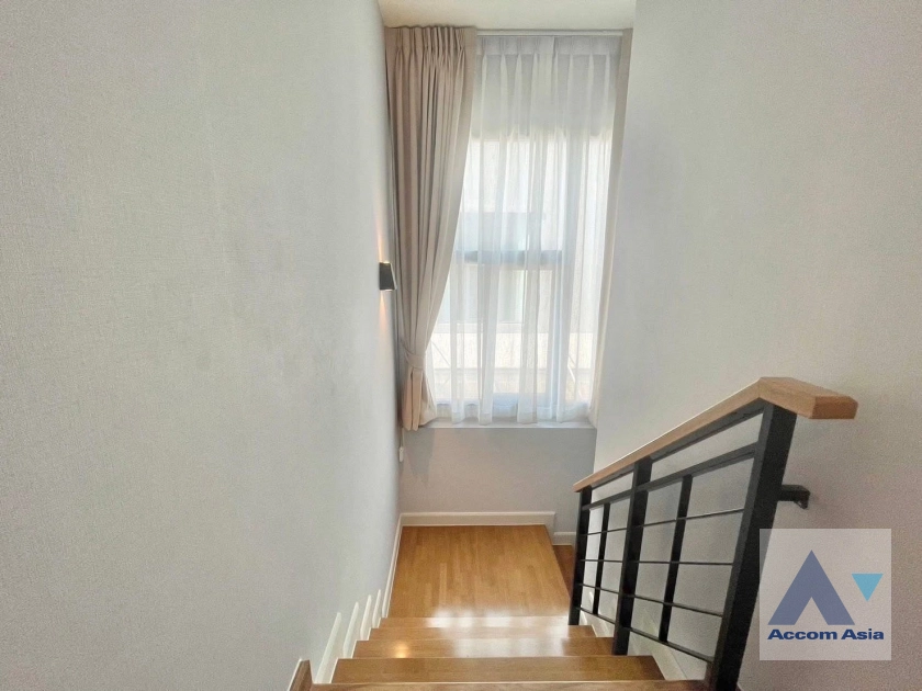 8  4 br House for rent and sale in Samutprakan ,Samutprakan  at Centro Bangna AA44627