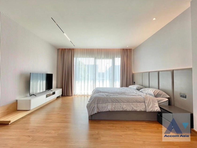 9  4 br House for rent and sale in Samutprakan ,Samutprakan  at Centro Bangna AA44627