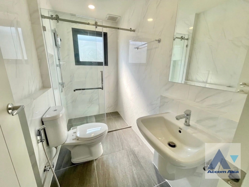 17  4 br House for rent and sale in Samutprakan ,Samutprakan  at Centro Bangna AA44627