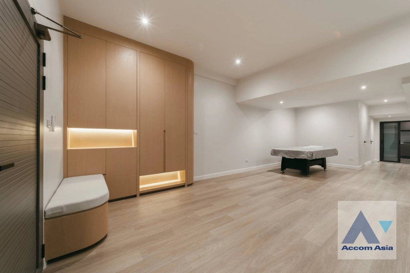 11  5 br Townhouse for rent and sale in Sukhumvit ,Bangkok BTS Phra khanong at Regent 71 AA44628