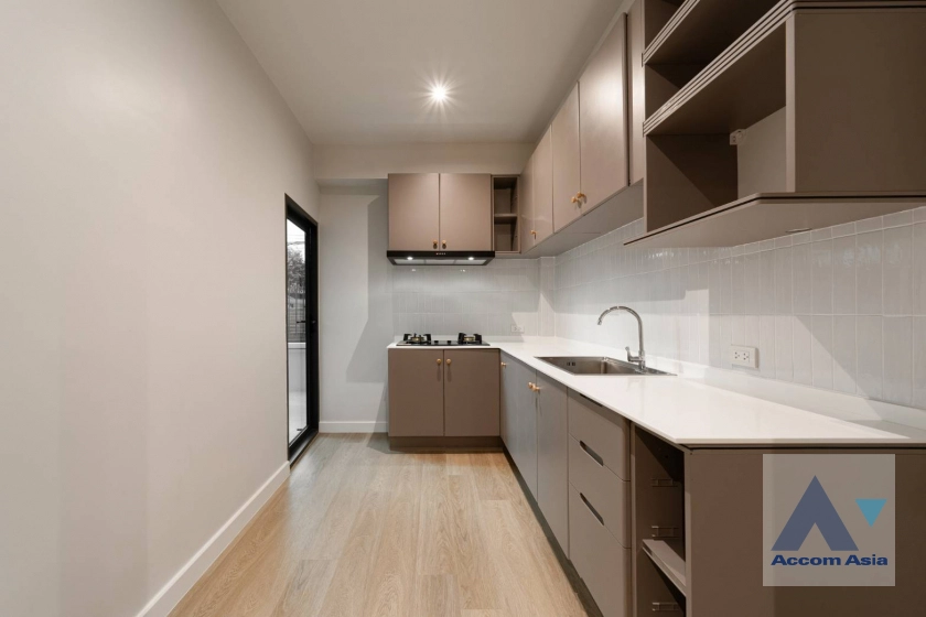 9  5 br Townhouse for rent and sale in Sukhumvit ,Bangkok BTS Phra khanong at Regent 71 AA44628