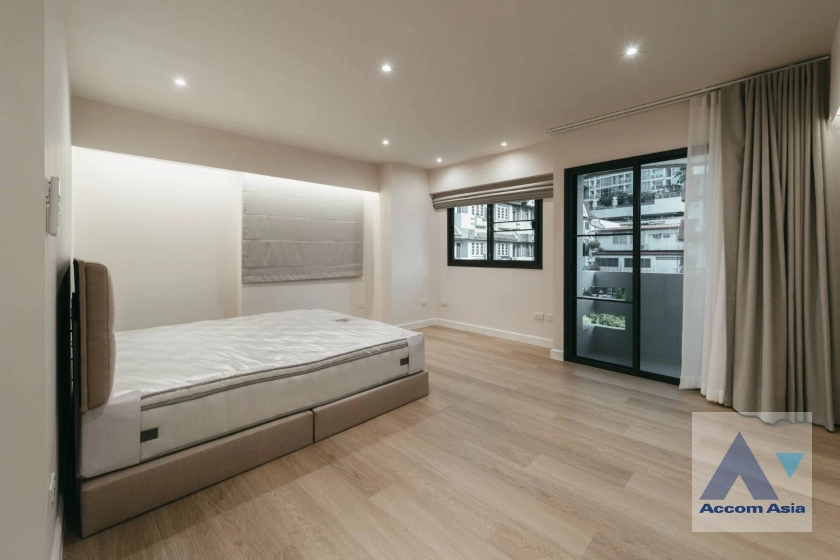 15  5 br Townhouse for rent and sale in Sukhumvit ,Bangkok BTS Phra khanong at Regent 71 AA44628