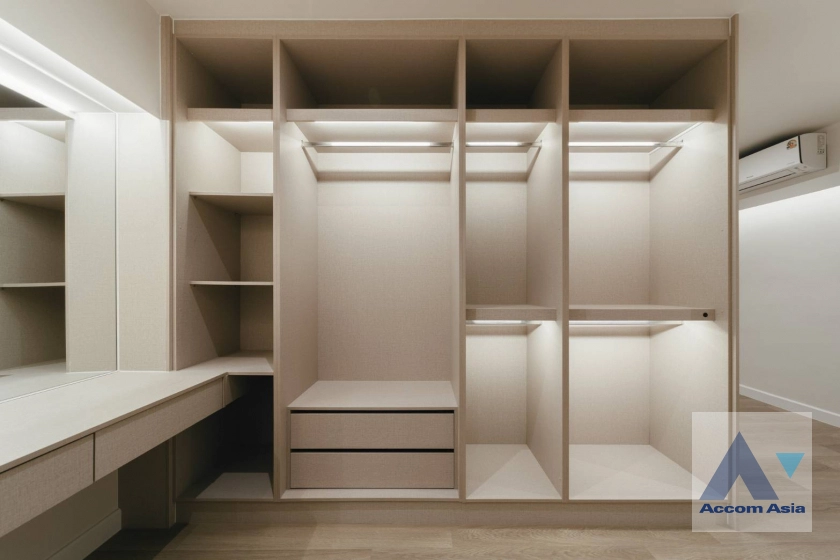 17  5 br Townhouse for rent and sale in Sukhumvit ,Bangkok BTS Phra khanong at Regent 71 AA44628