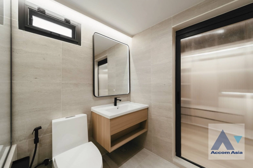 22  5 br Townhouse for rent and sale in Sukhumvit ,Bangkok BTS Phra khanong at Regent 71 AA44628