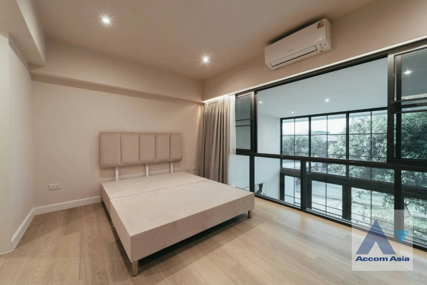 12  5 br Townhouse for rent and sale in Sukhumvit ,Bangkok BTS Phra khanong at Regent 71 AA44628