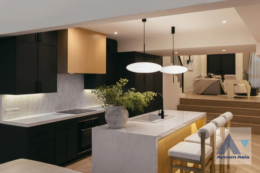 8  5 br Townhouse for rent and sale in Sukhumvit ,Bangkok BTS Phra khanong at Regent 71 AA44628