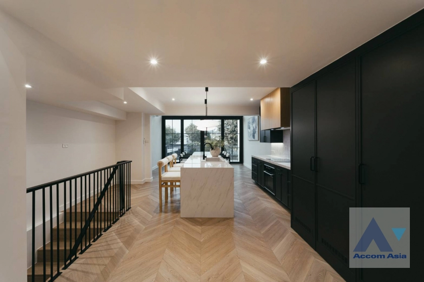 6  5 br Townhouse for rent and sale in Sukhumvit ,Bangkok BTS Phra khanong at Regent 71 AA44628