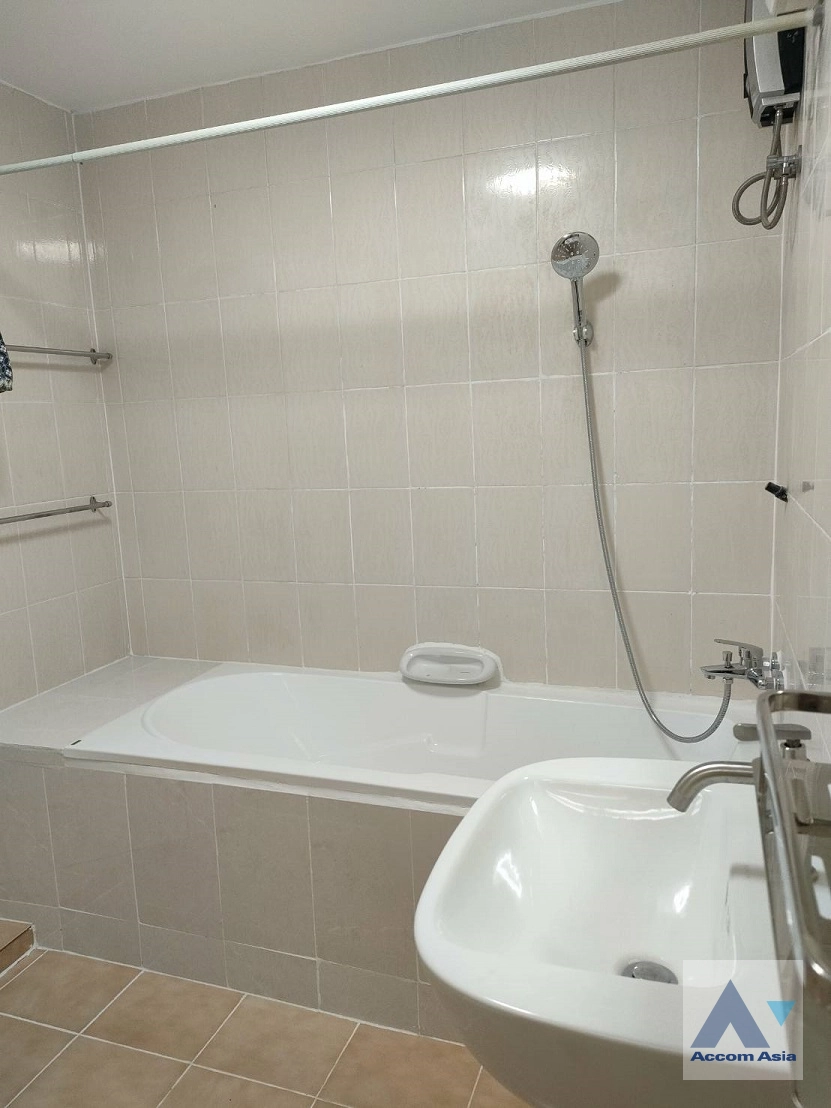 9  2 br Condominium for rent and sale in Sukhumvit ,Bangkok BTS Nana at The Heritage AA44629