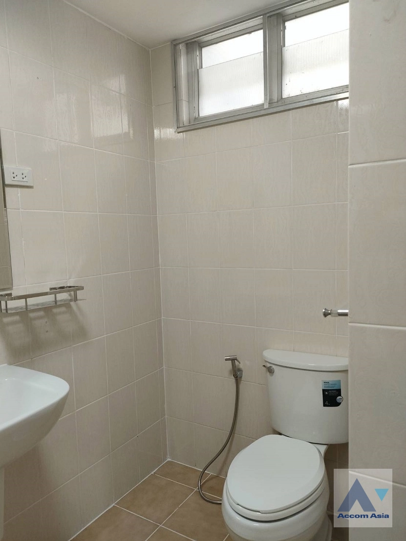 10  2 br Condominium for rent and sale in Sukhumvit ,Bangkok BTS Nana at The Heritage AA44629