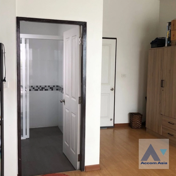 7  4 br Townhouse For Sale in Sukhumvit ,Bangkok BTS Punnawithi AA44632