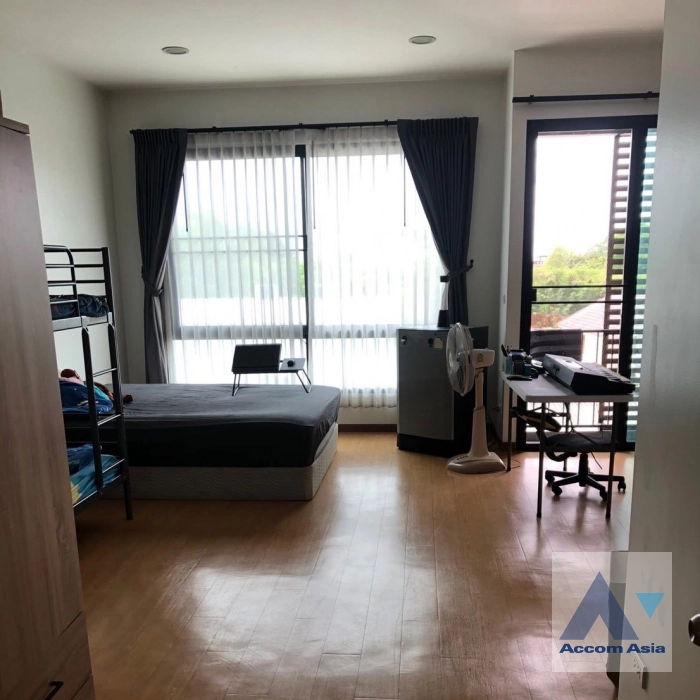 5  4 br Townhouse For Sale in Sukhumvit ,Bangkok BTS Punnawithi AA44632