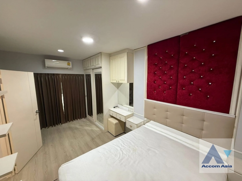 7  3 br House For Rent in Pattanakarn ,Bangkok BTS On Nut at Baan Klang Muang Sukhumvit 77-On Nut 17 AA44635