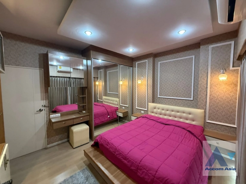 8  3 br House For Rent in Pattanakarn ,Bangkok BTS On Nut at Baan Klang Muang Sukhumvit 77-On Nut 17 AA44635