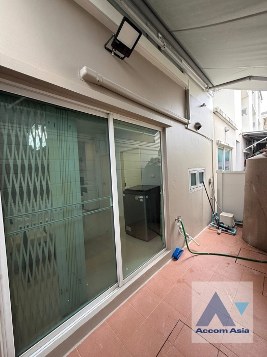 15  3 br House For Rent in Pattanakarn ,Bangkok BTS On Nut at Baan Klang Muang Sukhumvit 77-On Nut 17 AA44635