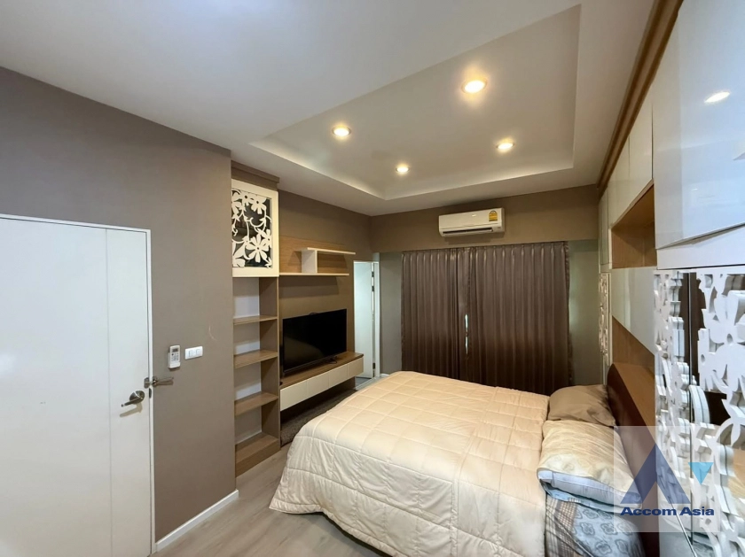 10  3 br House For Rent in Pattanakarn ,Bangkok BTS On Nut at Baan Klang Muang Sukhumvit 77-On Nut 17 AA44635