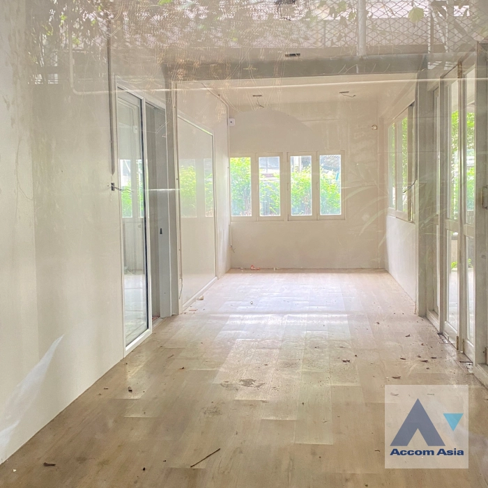 8  6 br House For Rent in Phaholyothin ,Bangkok BTS Ari AA44638