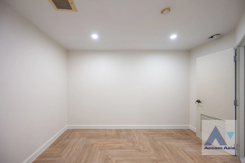 32  3 br Condominium For Sale in Sukhumvit ,Bangkok  at Waterford Park  AA44639