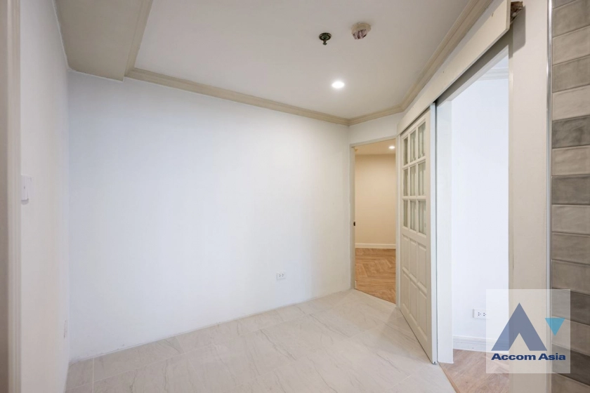 35  3 br Condominium For Sale in Sukhumvit ,Bangkok  at Waterford Park  AA44639