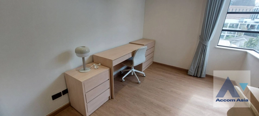 13  4 br Apartment for rent and sale in Sathorn ,Bangkok BTS Sala Daeng - MRT Lumphini at Children Dreaming Place - Garden AA44645