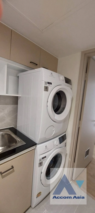 19  4 br Apartment for rent and sale in Sathorn ,Bangkok BTS Sala Daeng - MRT Lumphini at Children Dreaming Place - Garden AA44645