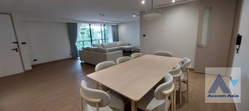 unit 4 Bedrooms  Apartment For Rent & Sale in Sathorn, Bangkok  near BTS Sala Daeng - MRT Lumphini (AA44645)