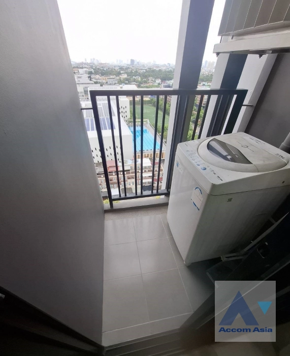 5  1 br Condominium For Sale in Sukhumvit ,Bangkok BTS On Nut at The Base Park East AA44650