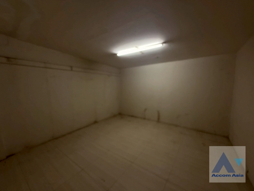 14  House for rent and sale in Sukhumvit ,Bangkok  AA44653