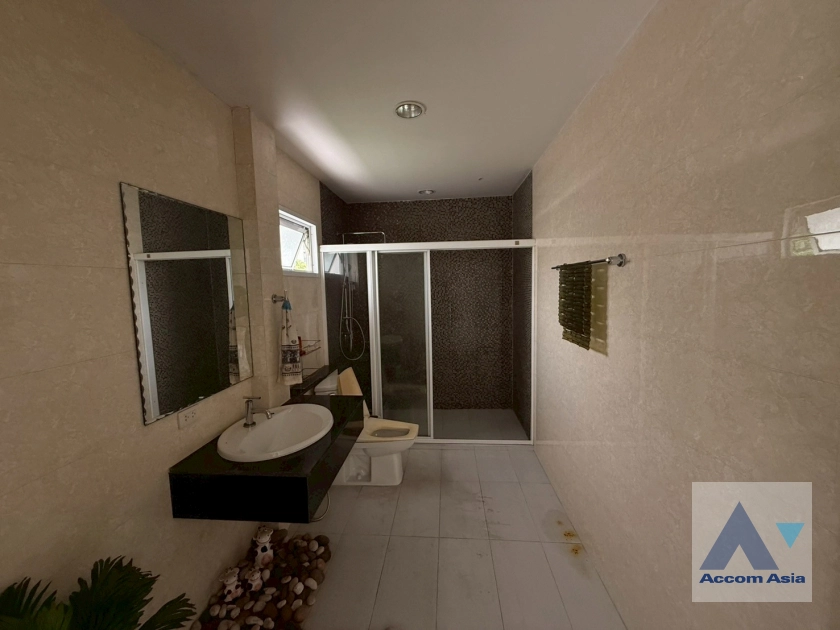 27  House for rent and sale in Sukhumvit ,Bangkok  AA44653