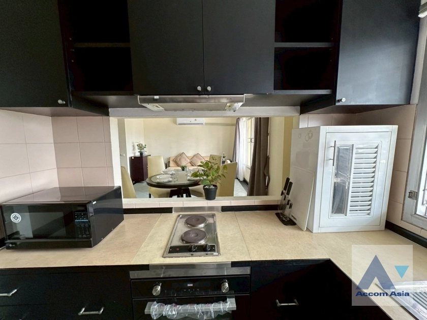 10  1 br Apartment for rent and sale in Sukhumvit ,Bangkok BTS Thong Lo at Pet-Friendly, Cozy and Serene Serviced Apartment in Thonglor AA44654