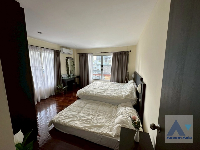 14  1 br Apartment for rent and sale in Sukhumvit ,Bangkok BTS Thong Lo at Pet-Friendly, Cozy and Serene Serviced Apartment in Thonglor AA44654