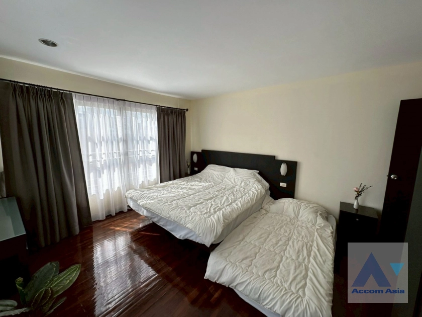 13  1 br Apartment for rent and sale in Sukhumvit ,Bangkok BTS Thong Lo at Pet-Friendly, Cozy and Serene Serviced Apartment in Thonglor AA44654
