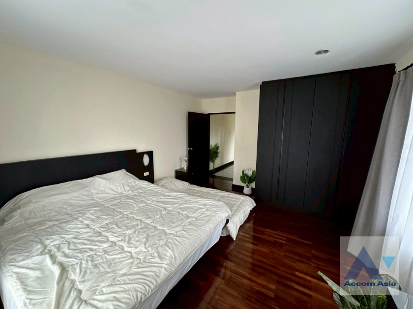 15  1 br Apartment for rent and sale in Sukhumvit ,Bangkok BTS Thong Lo at Pet-Friendly, Cozy and Serene Serviced Apartment in Thonglor AA44654