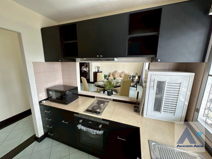 9  1 br Apartment for rent and sale in Sukhumvit ,Bangkok BTS Thong Lo at Pet-Friendly, Cozy and Serene Serviced Apartment in Thonglor AA44654